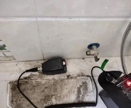 启东屋顶漏水维修公司分享下卫生间漏水的危害及解决方法